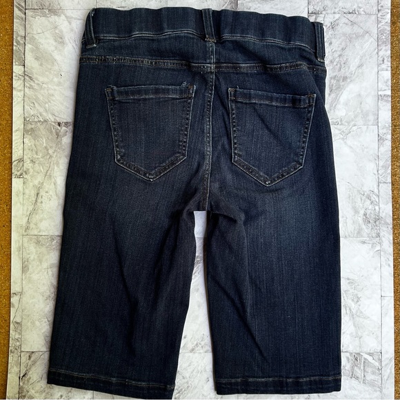 LIVERPOOL Gia Glider Shorts 2 STITCHFIX - Picture 2 of 4